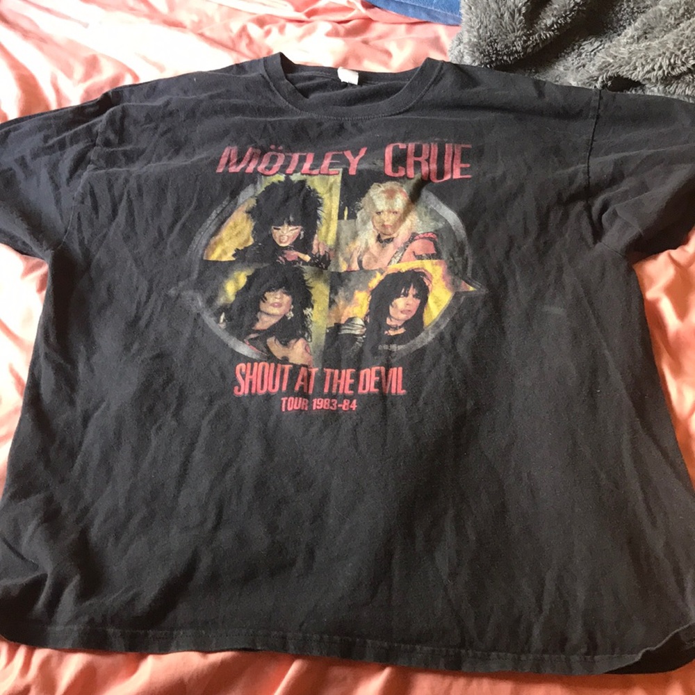 Black Motley Crüe tee